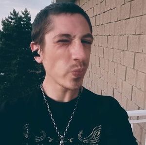 Meet your Posher, Kyle